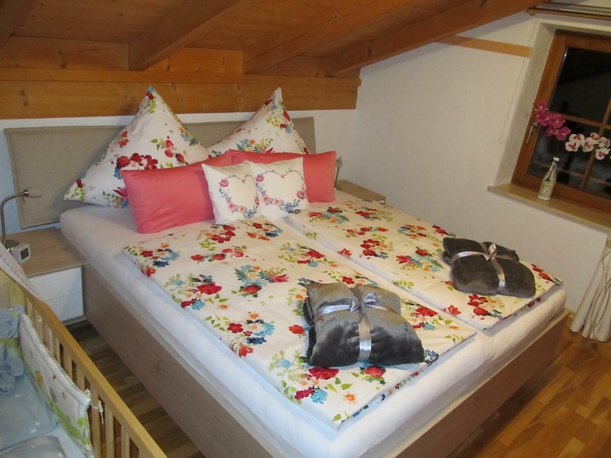 Ferienwohnung Bei Mutti Rottau ภายนอก รูปภาพ